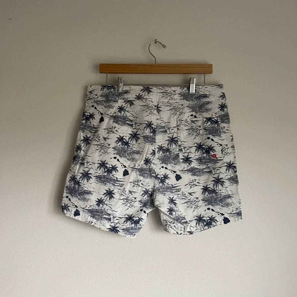 Marine Layer Simmons Boardies Size‎ 36 Navy and White Hawaiian